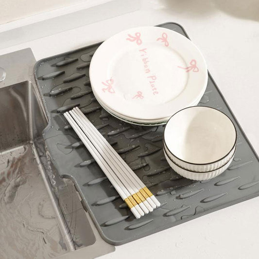 buy 2  get 30% off🔥🔥🔥Multi-Functional Silicone Drying & Heat-Resistant Mat