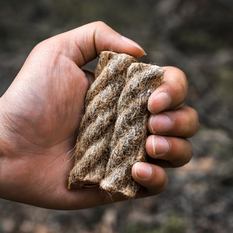 🔥 Fast Lighting Fire Starter Kit for Campfires in All-Weather Waterproof & Windproof